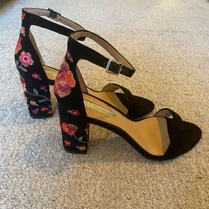 INC Heels size 7.5